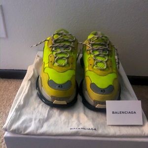 BALENCIAGA Triple S sneakers